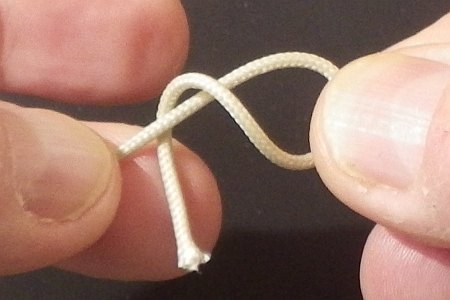 The Loop Knot - And Its Kiting Applications