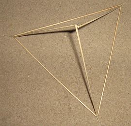 Easy Kitemaking: How to Build a Tetrahedral Kite - FeltMagnet